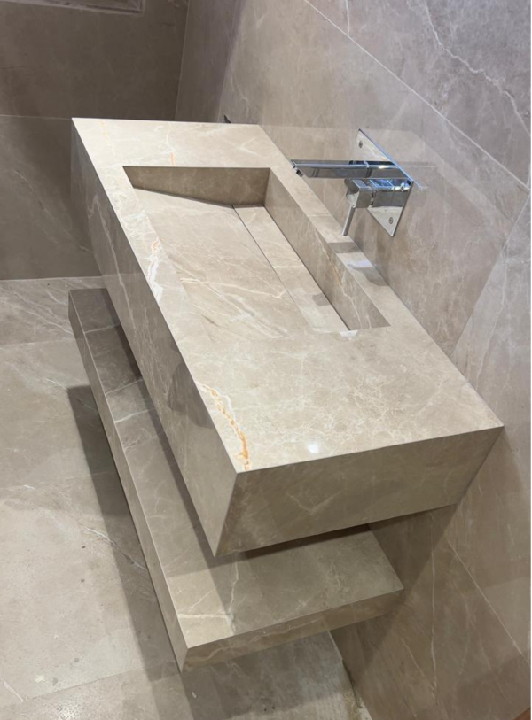 "VASQUE UNOVA 120 cm
Effet Marbre beige clair finition Brillant  "