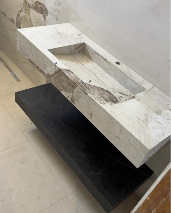 "VASQUE PLANCIA 120 cm
Effet marbre Blanc Marron  finition Mat 
LAVABO centré"