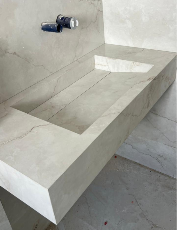 "VASQUE PLANCIA 100 cm
Effet marbre Blanc Marron  finition Mat 
LAVABO centré"