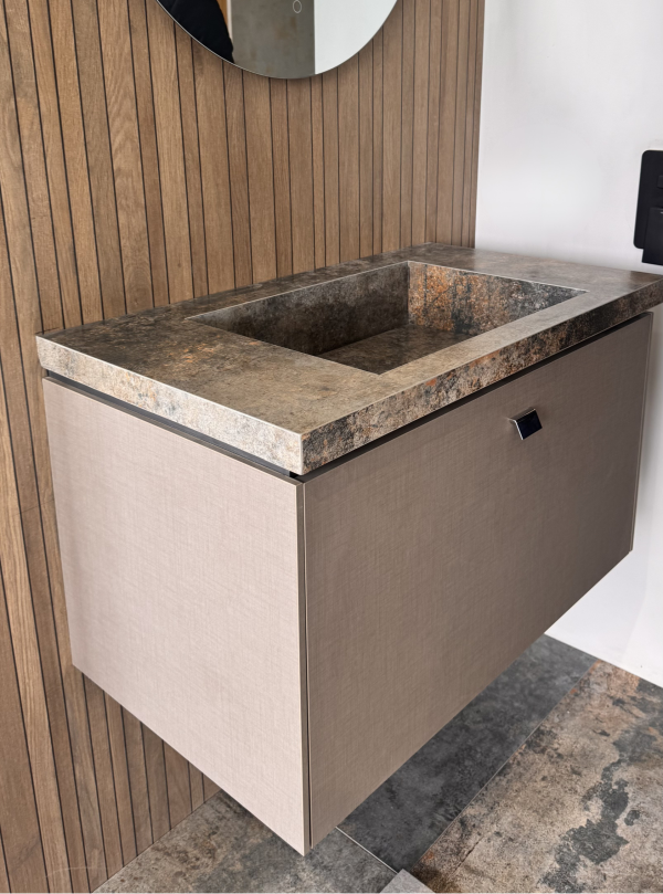 "VASQUE UNOVA 80 cm sur mesure avec son meuble
Effet Metal viellit  finition Mat  "