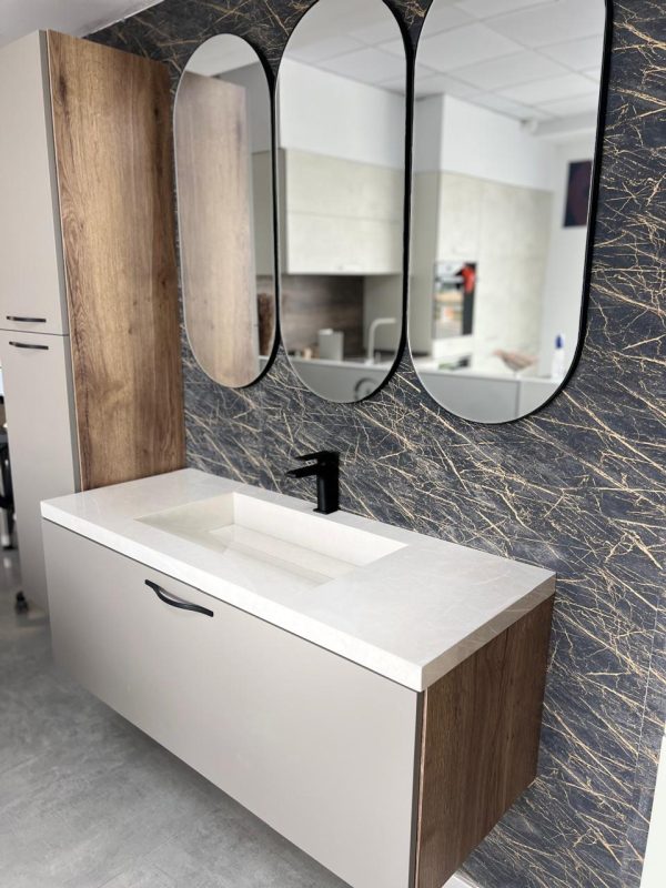 "VASQUE UNOVA 100 cm sur mesure avec son meuble
Effet Marbre  beige clair  finition Brillant  "