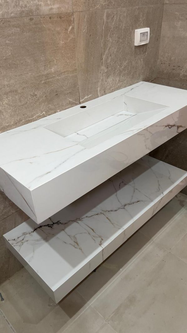 "VASQUE UNOVA 120 cm 
Effet Marbre  Blanc finition Brillant  "