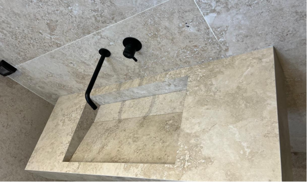"VASQUE PLANCIA 120 cm
Effet Beton  clair finition MAT 
LAVABO CENTRÉ "