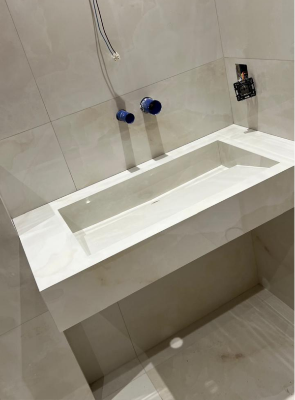 "VASQUE UNOVA 90cm avec son meuble
Effet Marbre beige clair finition Brillant  "