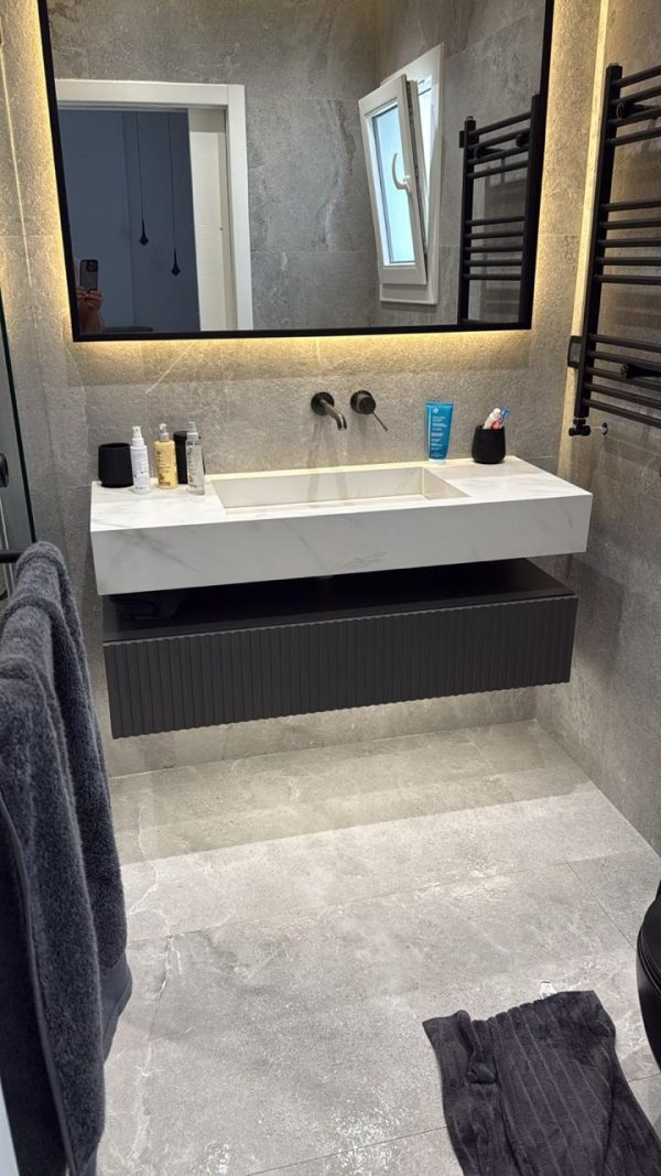 "VASQUE UNOVA 110 cm avec son meuble
Effet Marbre Blanc   finition Brillant  "