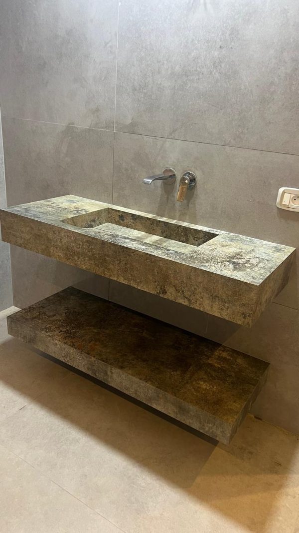 "VASQUE UNOVA 100 cm 
Effet Metal viellit finition Mat  "